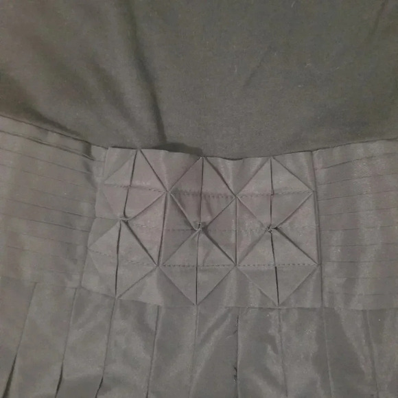 BCBGMaxAzria | Black Taffeta Cocktail Dress Sz 0 - Picture 7 of 14